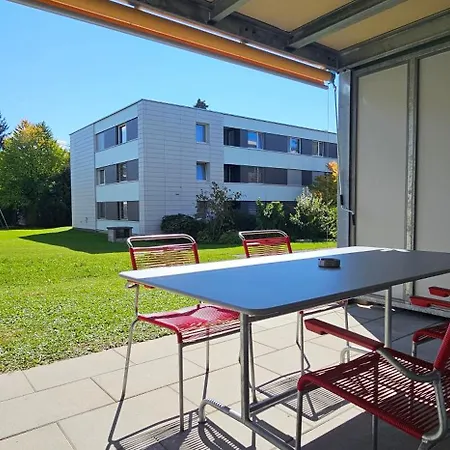 Garden Apartment *